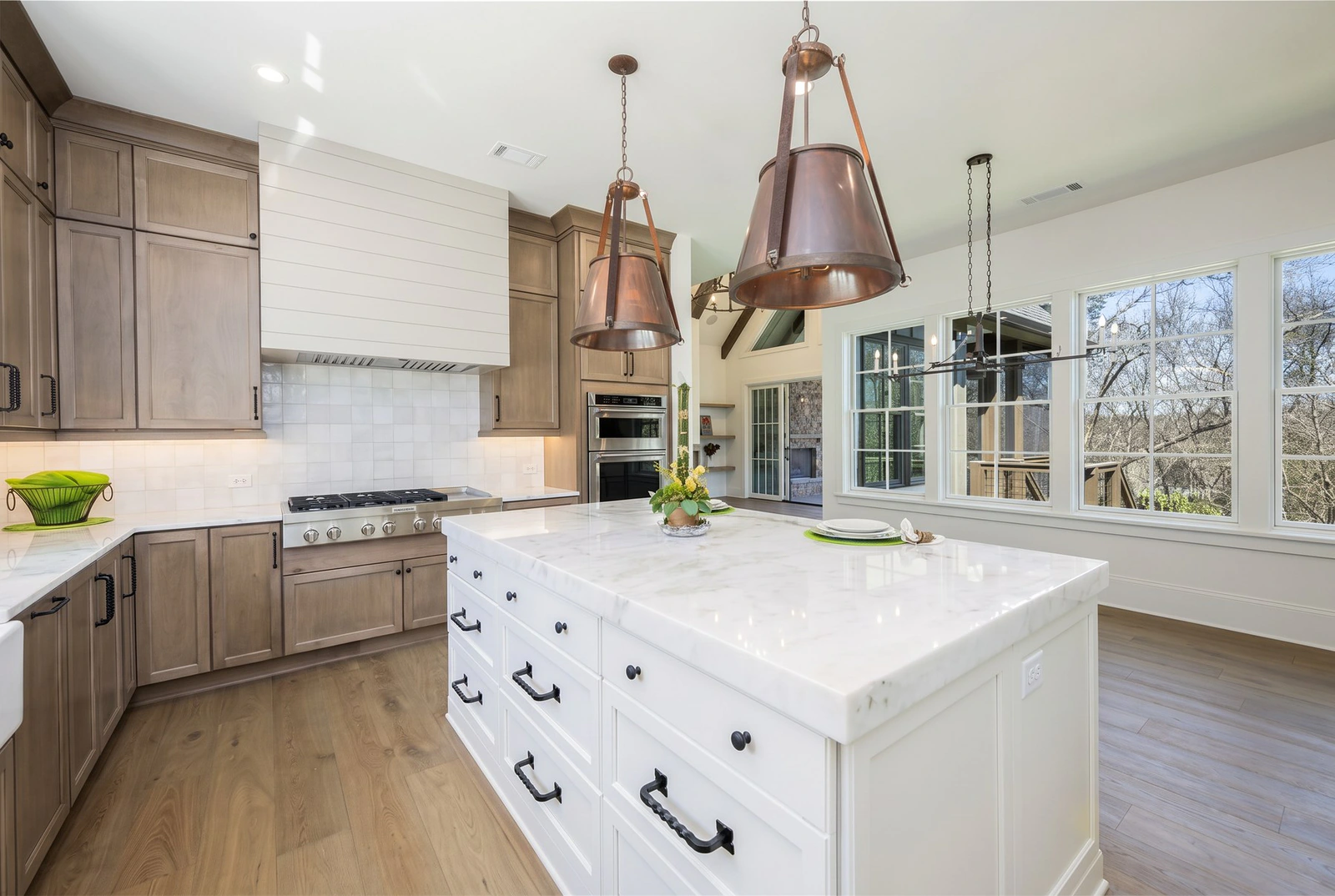 White marble island with a thick edge in White marble